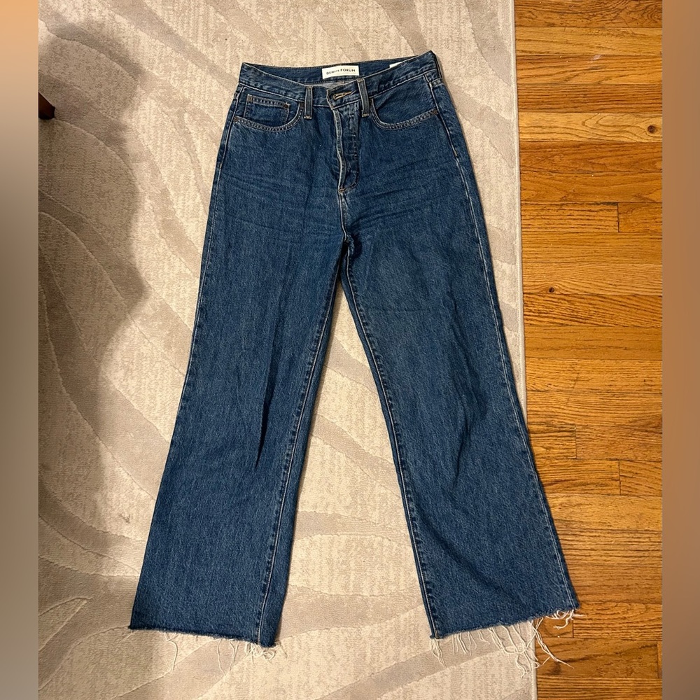 Aritzia Denim Forum “The Farrah High Rise Wide Leg” size 28